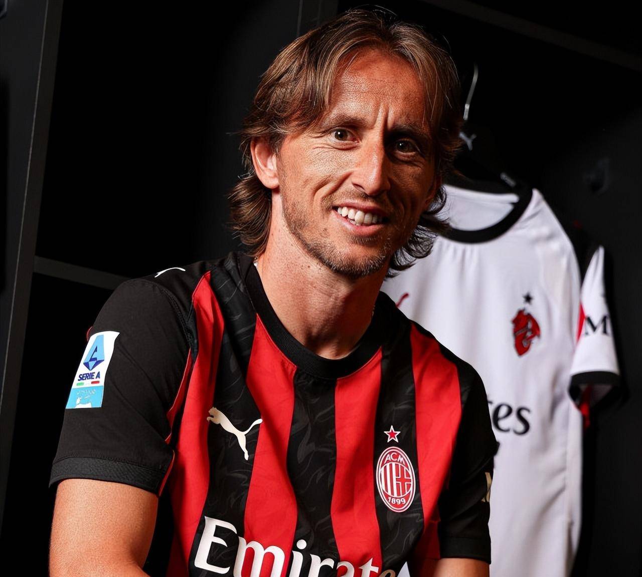 安帅：谈内马尔就像谈其他球员一样，我不欠任何人任何东西