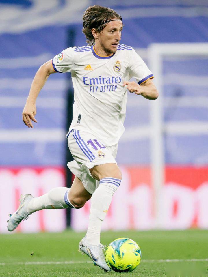 文班福克斯各21分 马刺客场胜凯尔特人