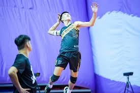 欧文突破防守连续得分